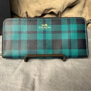 Coach Riley Plaid Coated Canvas Slim Accordion Zip Wallet